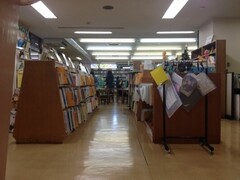 中央図書館（市民センター）室内2