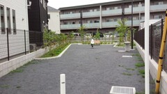 さくら児童遊園のベンチ