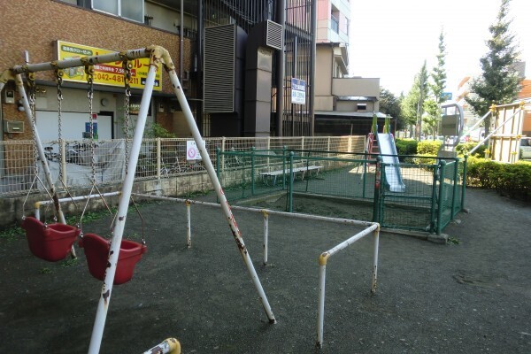 やまぶき児童遊園　園内