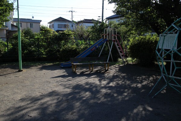 いちょう児童遊園　園内