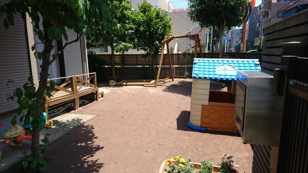 さつき家庭保育室 入口